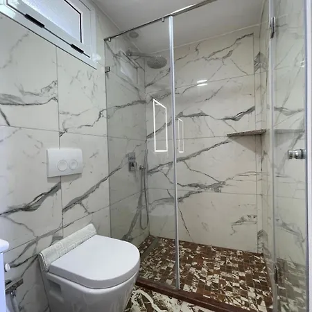 Panorama Sea View Apartamento Vlorë