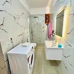Panorama Sea View Apartment Vlorë