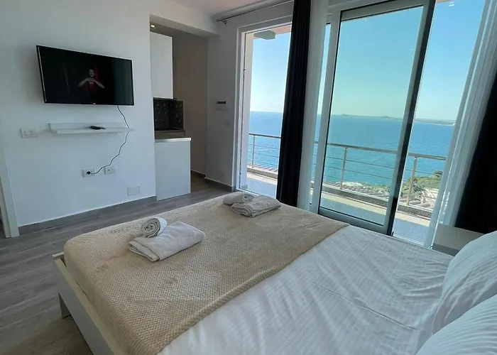 Panorama Sea View 公寓 *